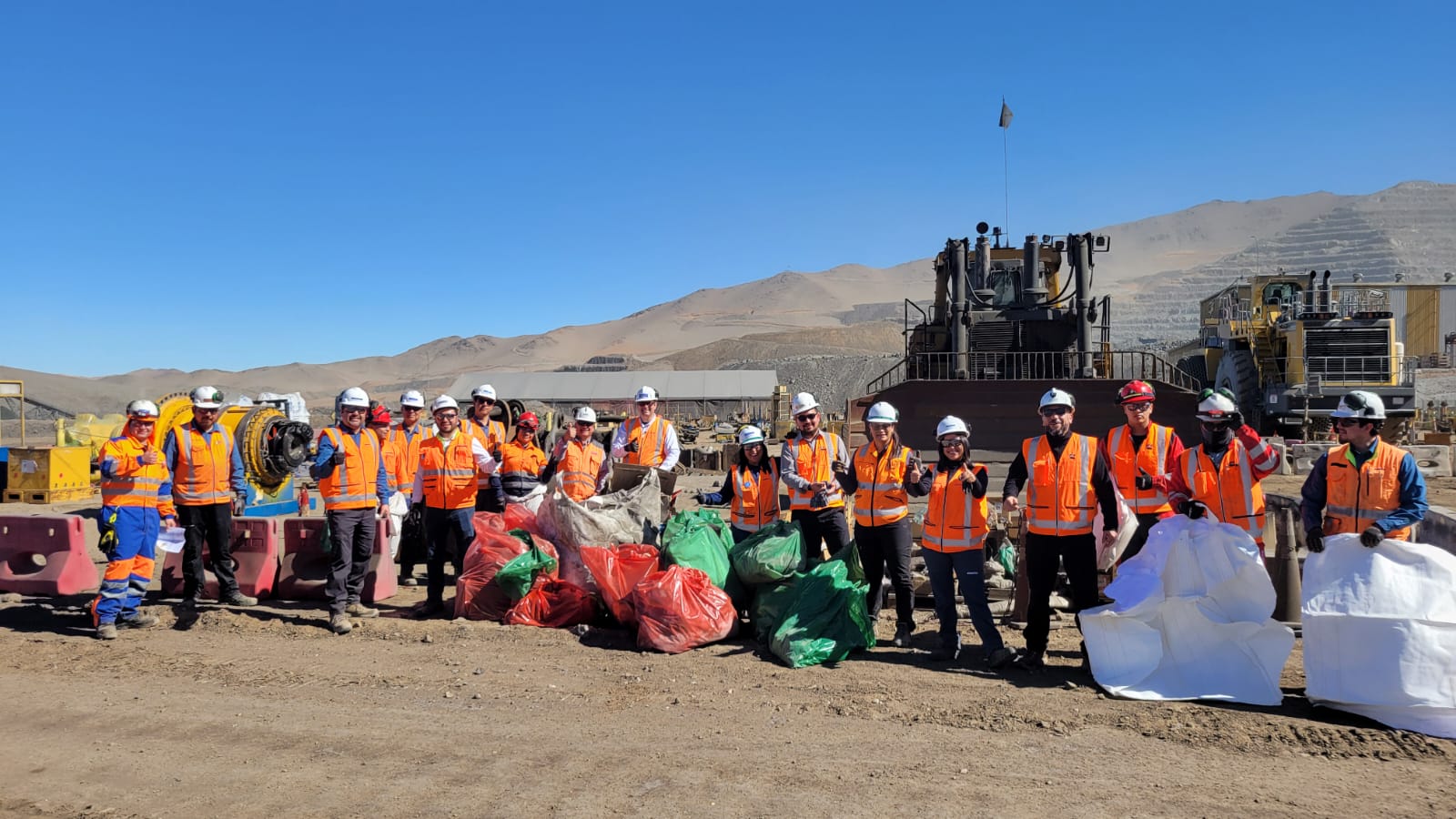 Unidos por el cuidado del desierto en Cerro Negro Norte