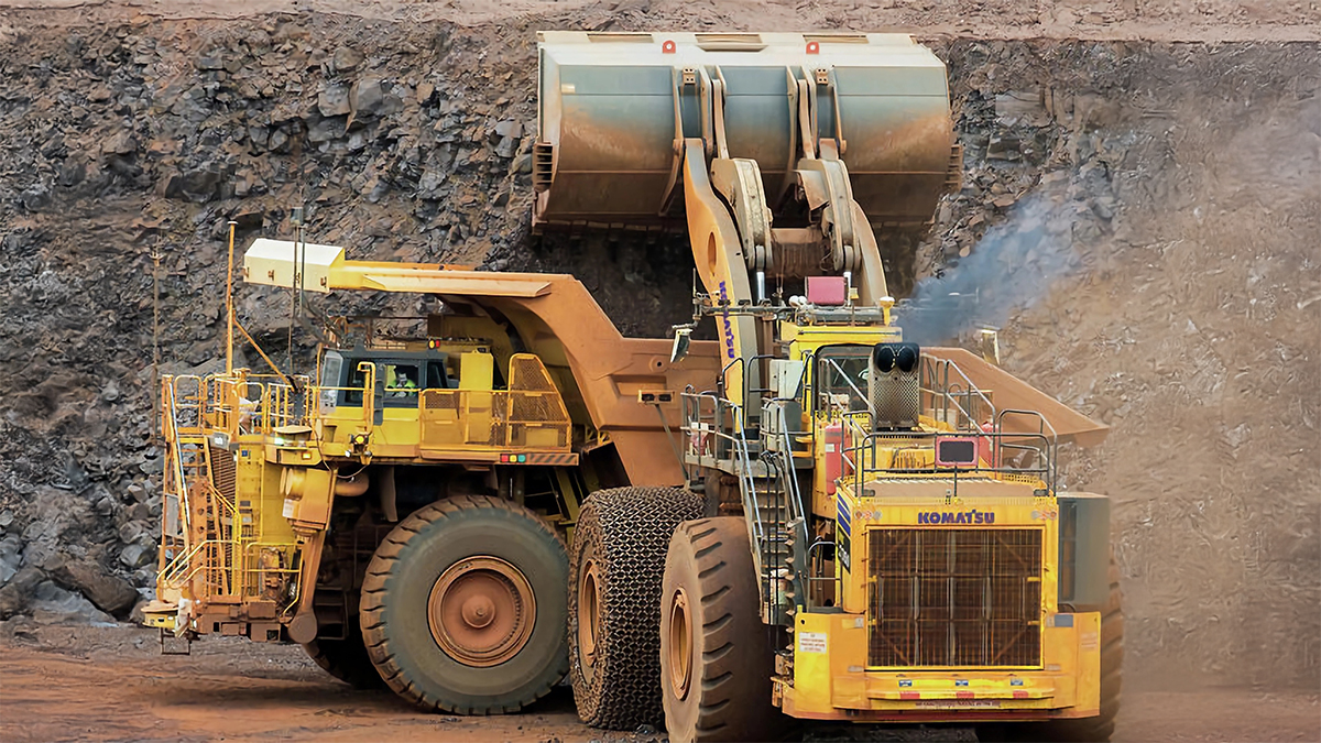 ¿Sabías que el cargador frontal WE-2350 pesa más que la Estatua de la Libertad?